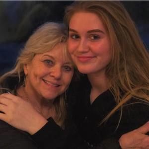 Meet your Posher, Avery